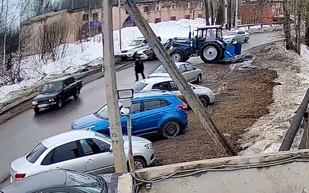 В Кировской области полицейский применил табельное оружие для задержания нетрезвого водителя