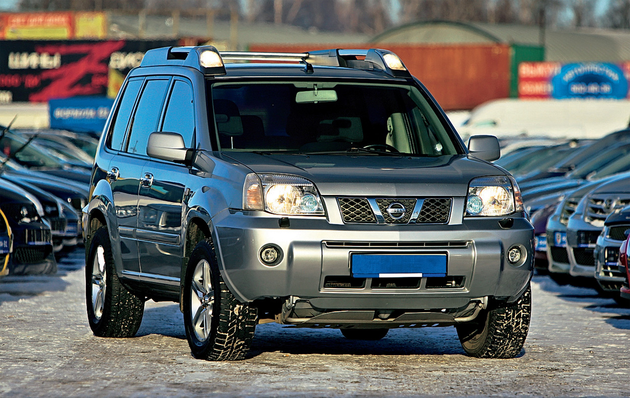 Nissan X-Trail, Mitsubishi Outlander, Land Rover Freelander: глава семьи