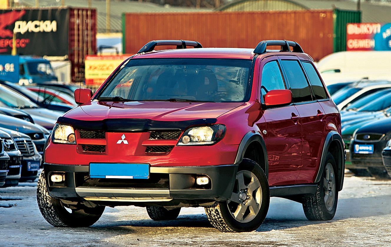 Nissan X-Trail, Mitsubishi Outlander, Land Rover Freelander: глава семьи