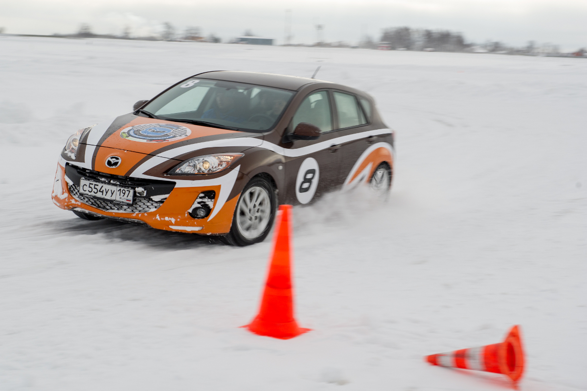 Mazda Sport Academy: игра в опасность