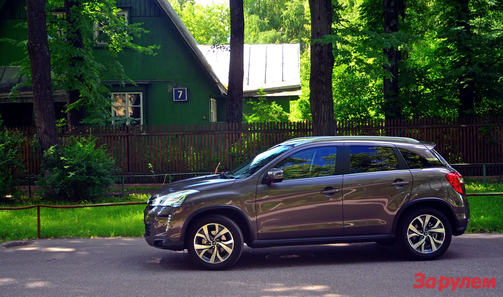 Citroen C4 Aircross: метис