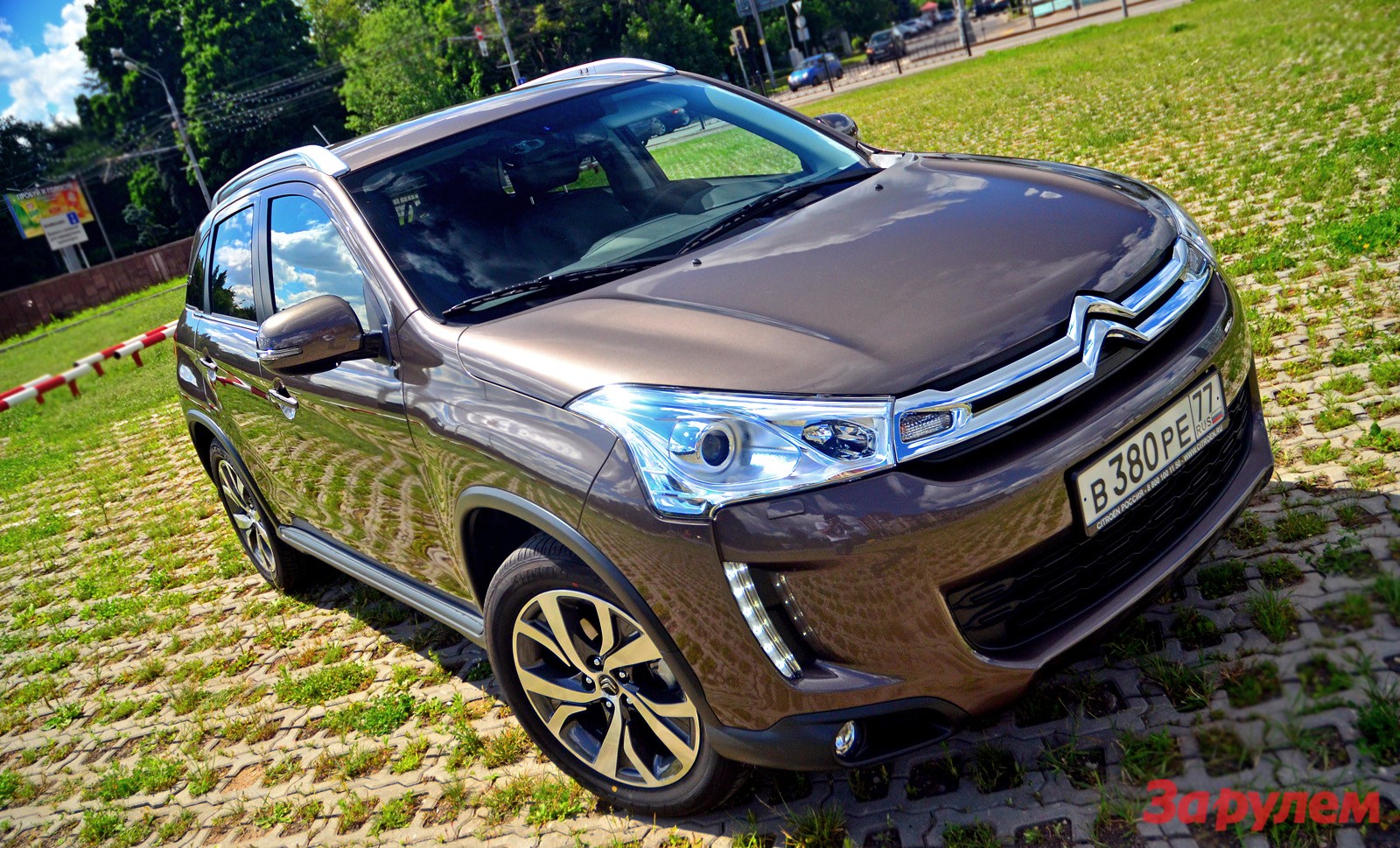 Citroen C4 Aircross: метис