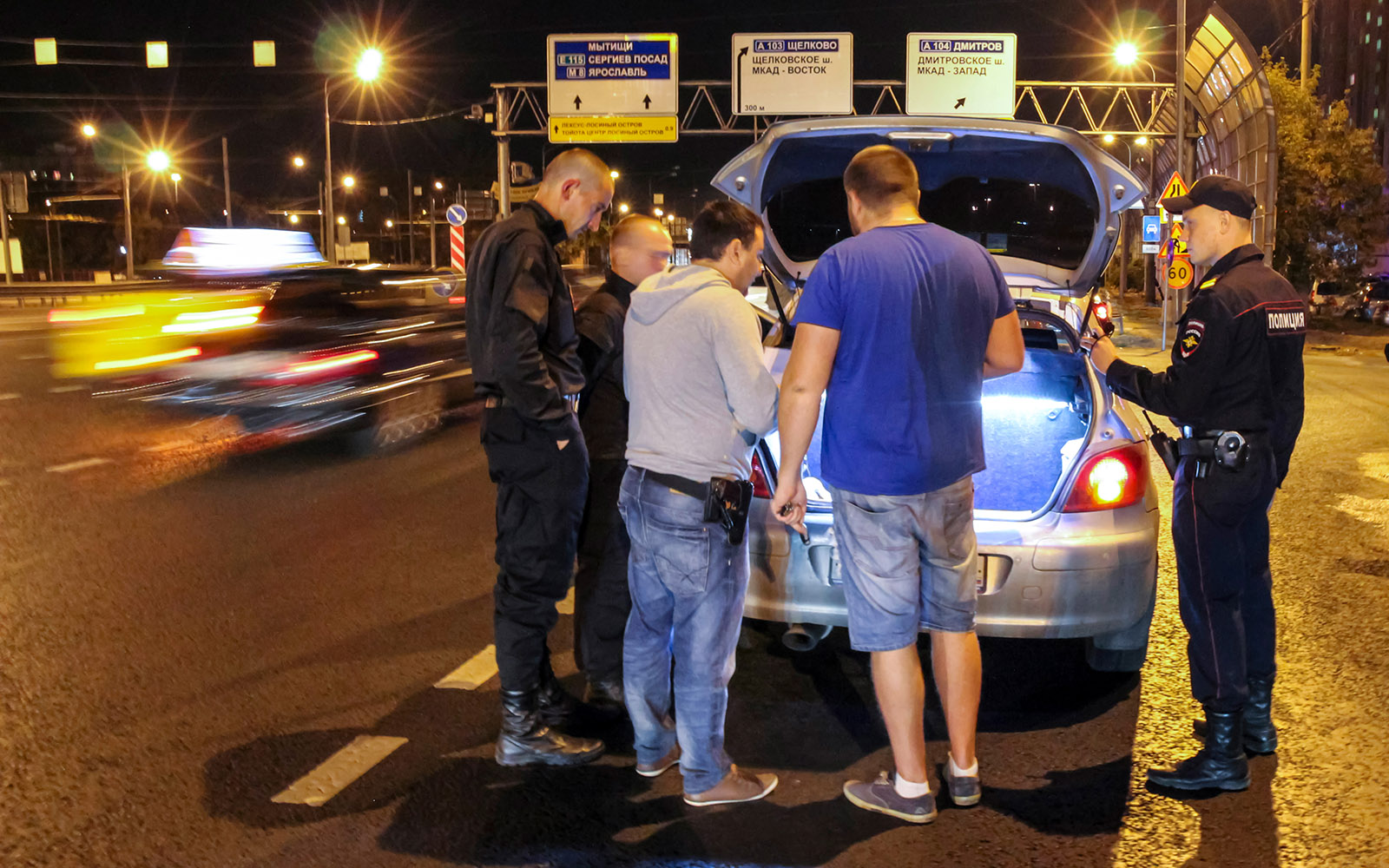 В отпуск на машине: что делать, если придирается ДПС