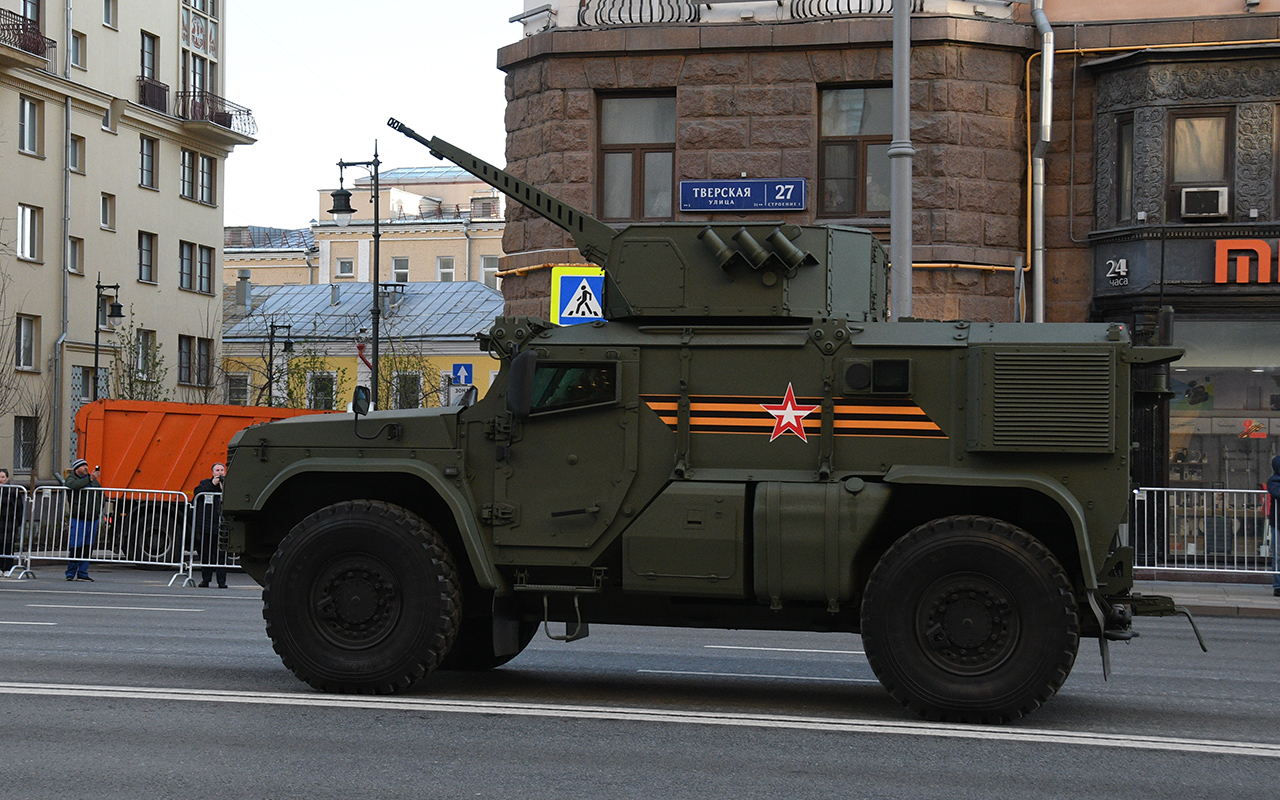 В зоне СВО появились бронеавтомобили нового поколения