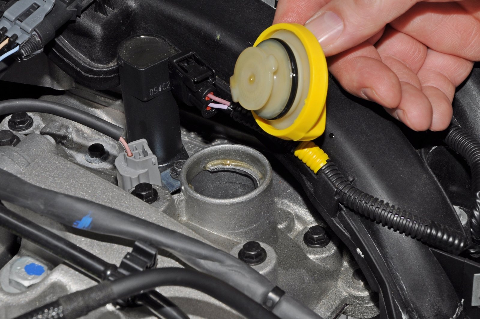 Какое моторное масло заливать в Renault Duster?