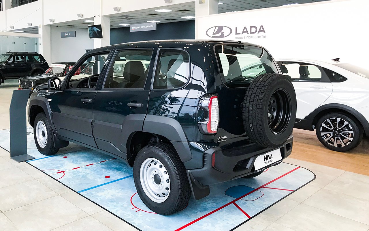 Без допов и по рыночной цене? За сколько продают автомобили Lada