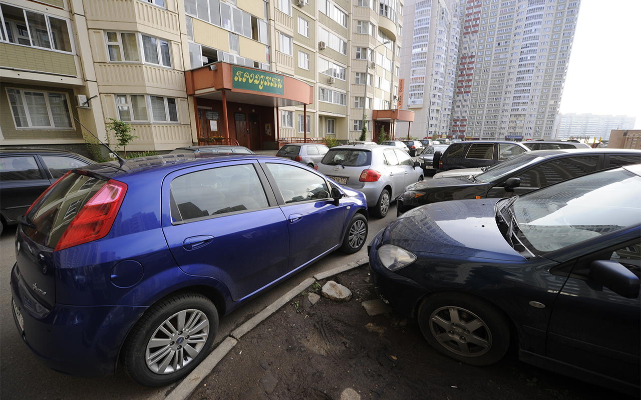 Автомобиль повредили на стоянке — что делать? Инструкция ЗР