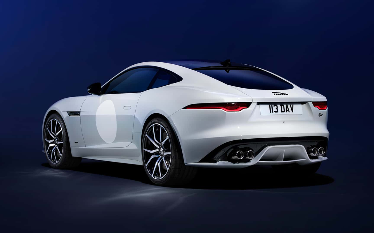 Автомобиль Jaguar F-Type: новости, обзор, машина Ягуар Ф Тайп — разные  поколения, характеристики, комплектации Jaguar F-Type — сайт За рулем  www.zr.ru