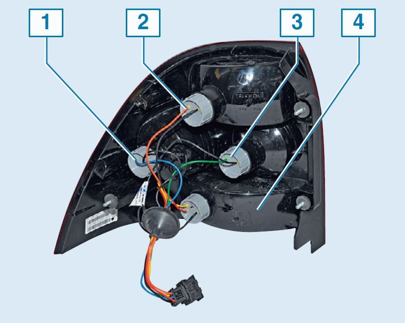 Лампы в Стоп сигнал для Lada Priora ВАЗ 2171 (универсал)