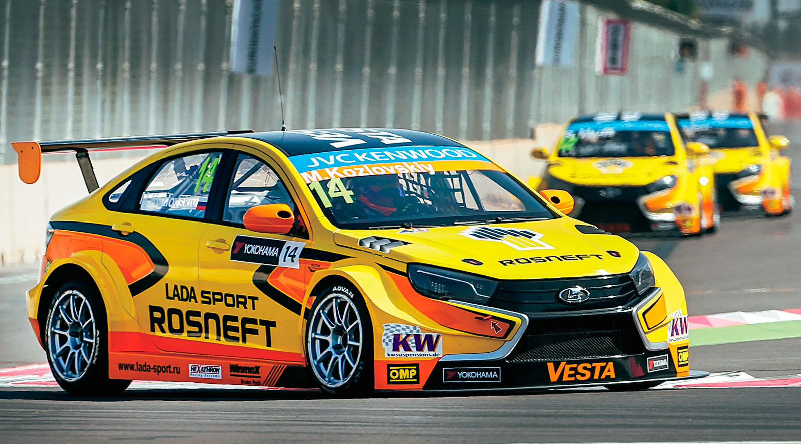 Lada Vesta WTCC: детские болезни