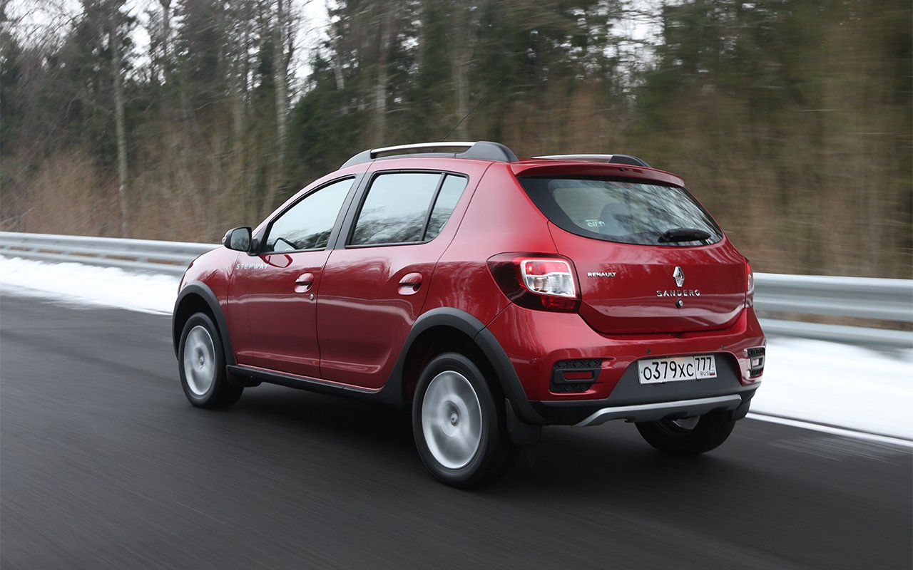 Renault Logan против Sandero Stepway: выбираем оптимальную комплектацию