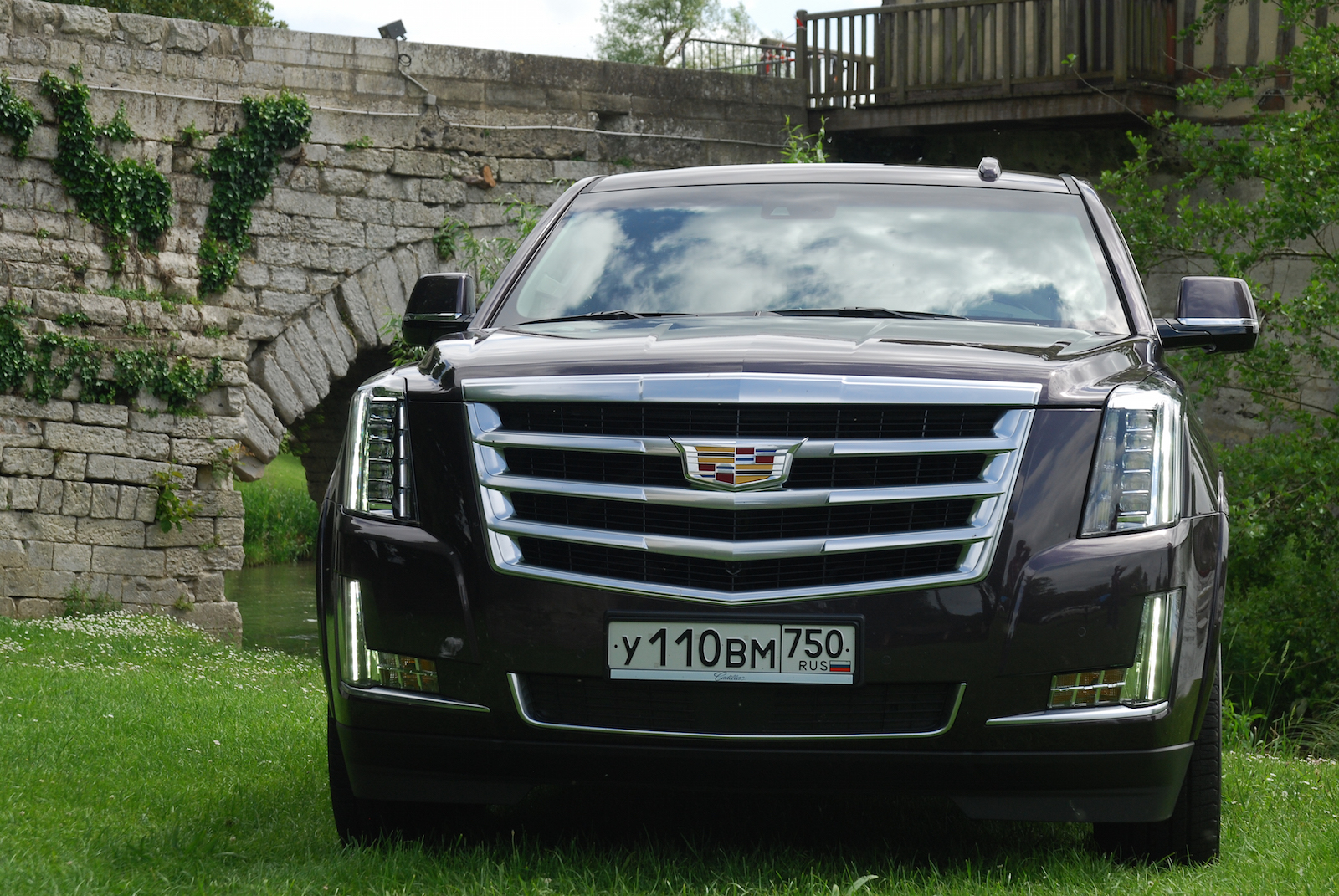 Тест Cadillac Escalade 2015: по улицам слона водили