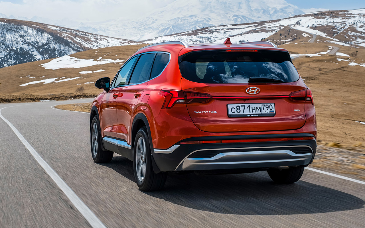 Обновленный Hyundai Santa Fe: тест самой мощной версии