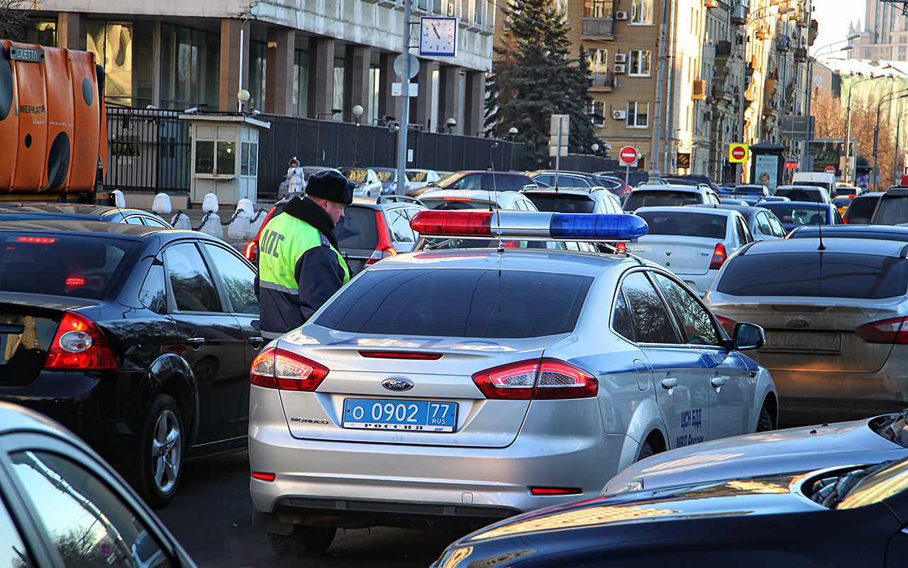 Если я подрезал полицейскую машину, что мне за это будет?