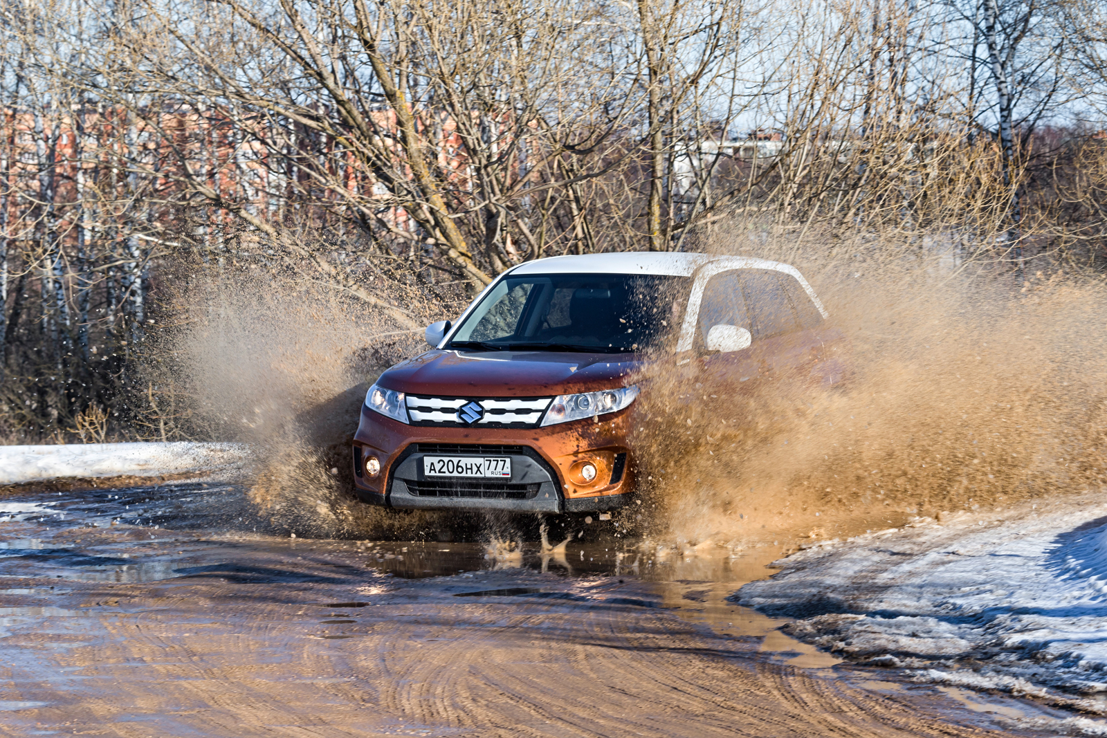 Haval H2 против Suzuki Vitara: чей «недопривод» лучше