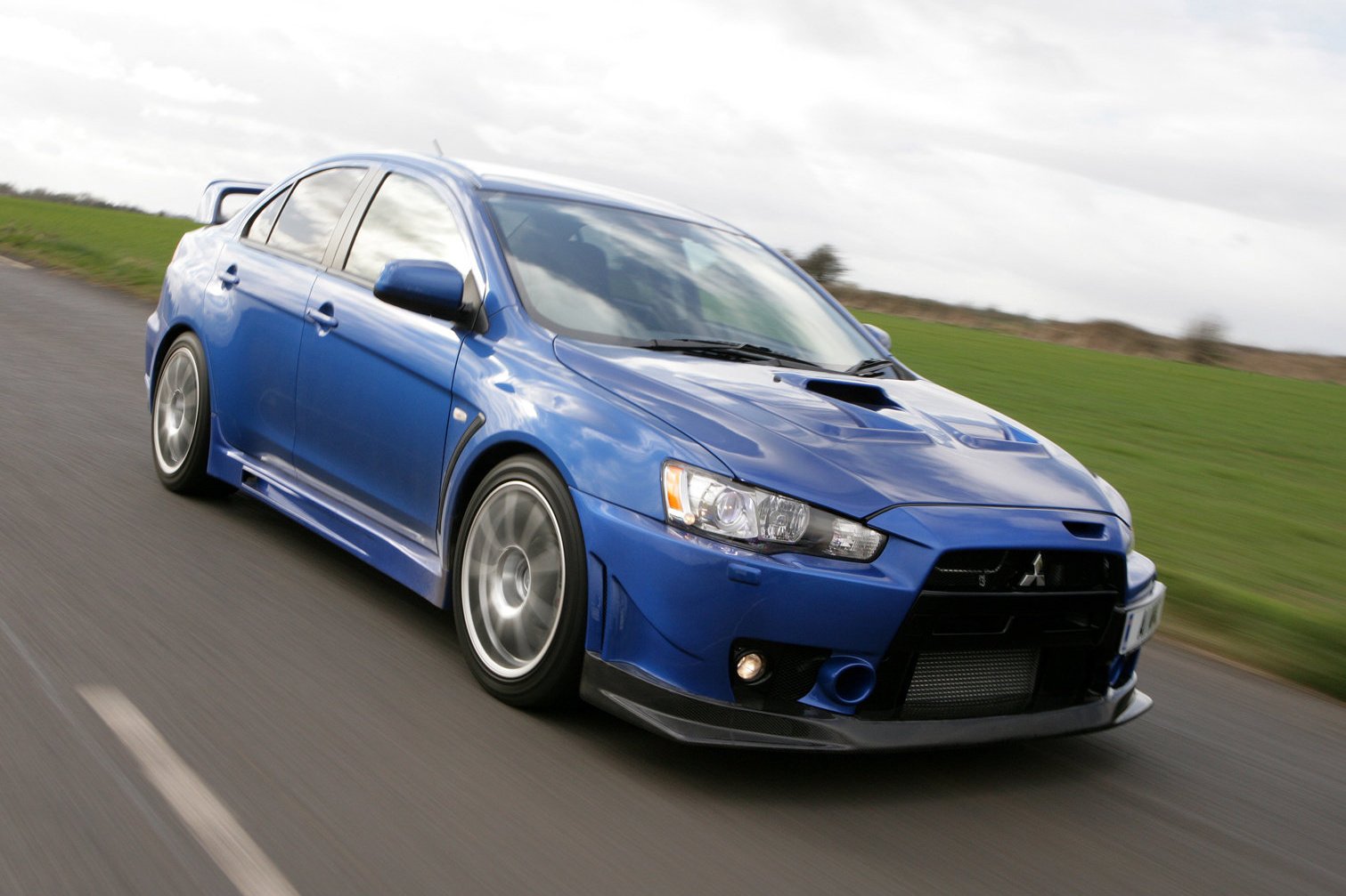 Mitsubishi зарядила двухлитровый Lancer Evo на 450 «лошадей»