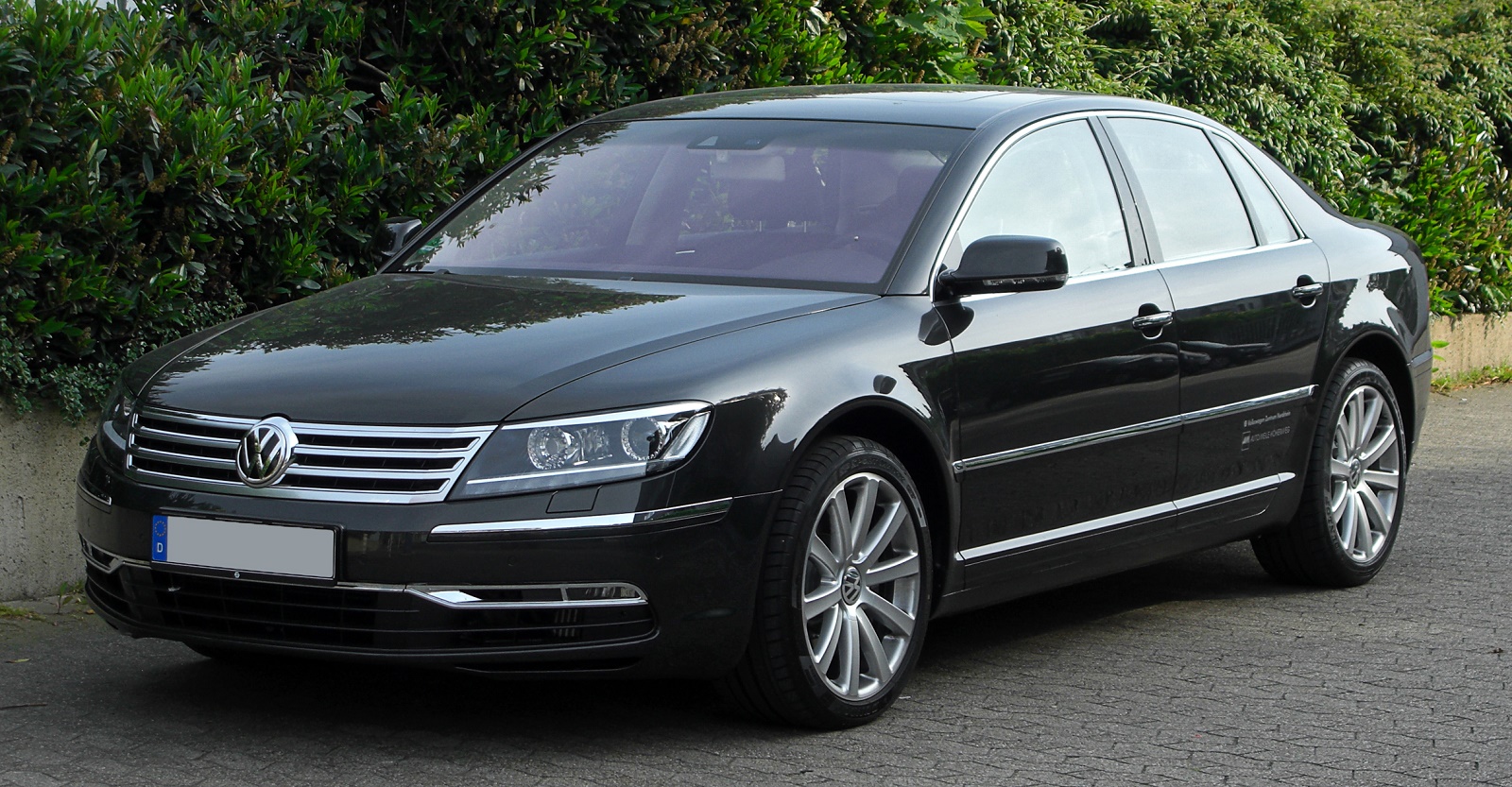 Автомобиль Volkswagen Phaeton: новости, обзор, машина Фольксваген Фаэтон —  характеристики, разные поколения, комплектации Volkswagen Phaeton — сайт За  рулем www.zr.ru