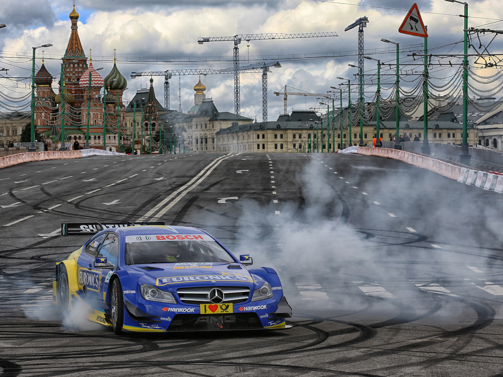 Русский лучший гонки. Moscow City Racing 2014. Moscow City Racing 2008. Гонки на машинах в Москве. Автогонки в Москве.