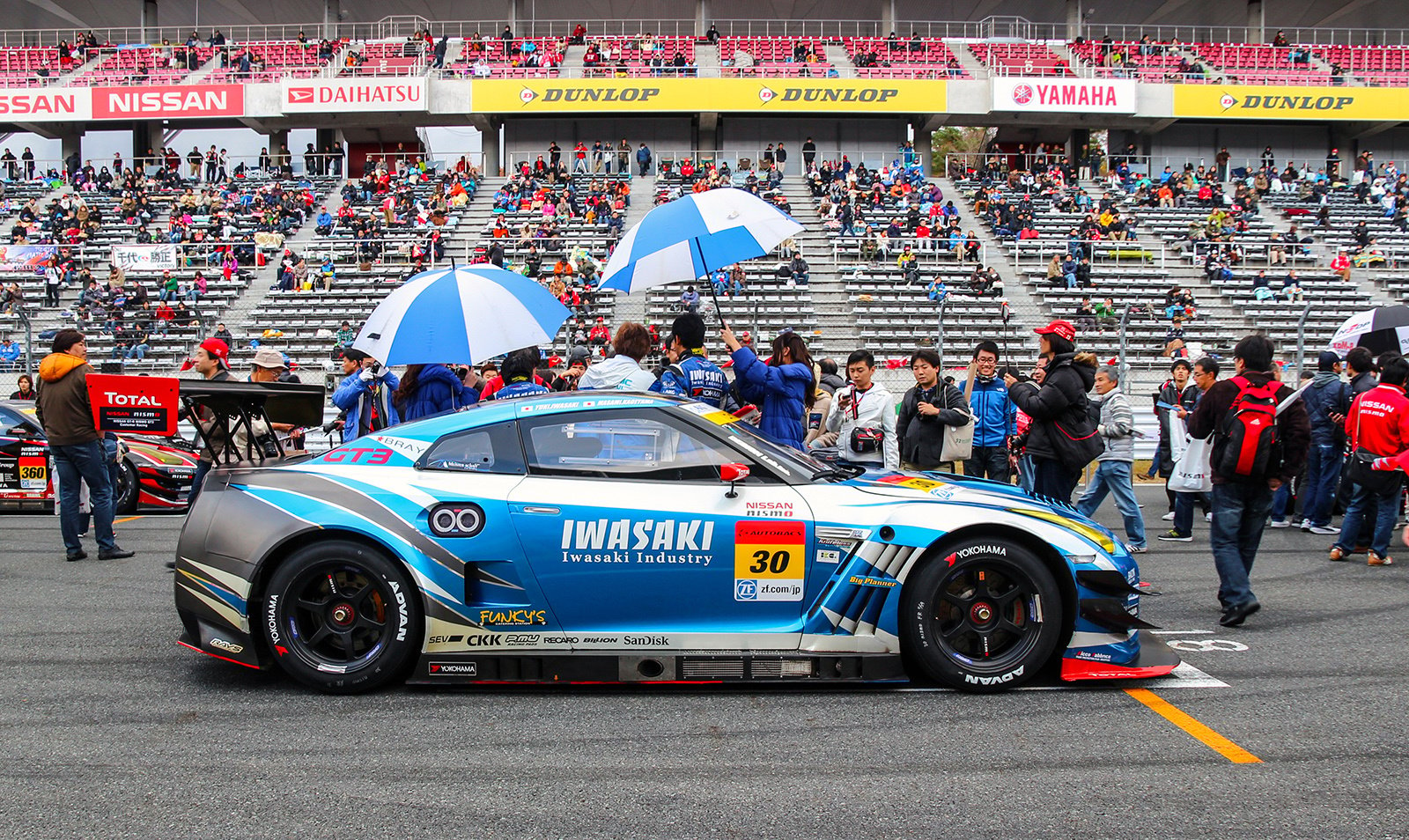 Дорожные автомобили Nismo: тест на трассе Fuji Speedway