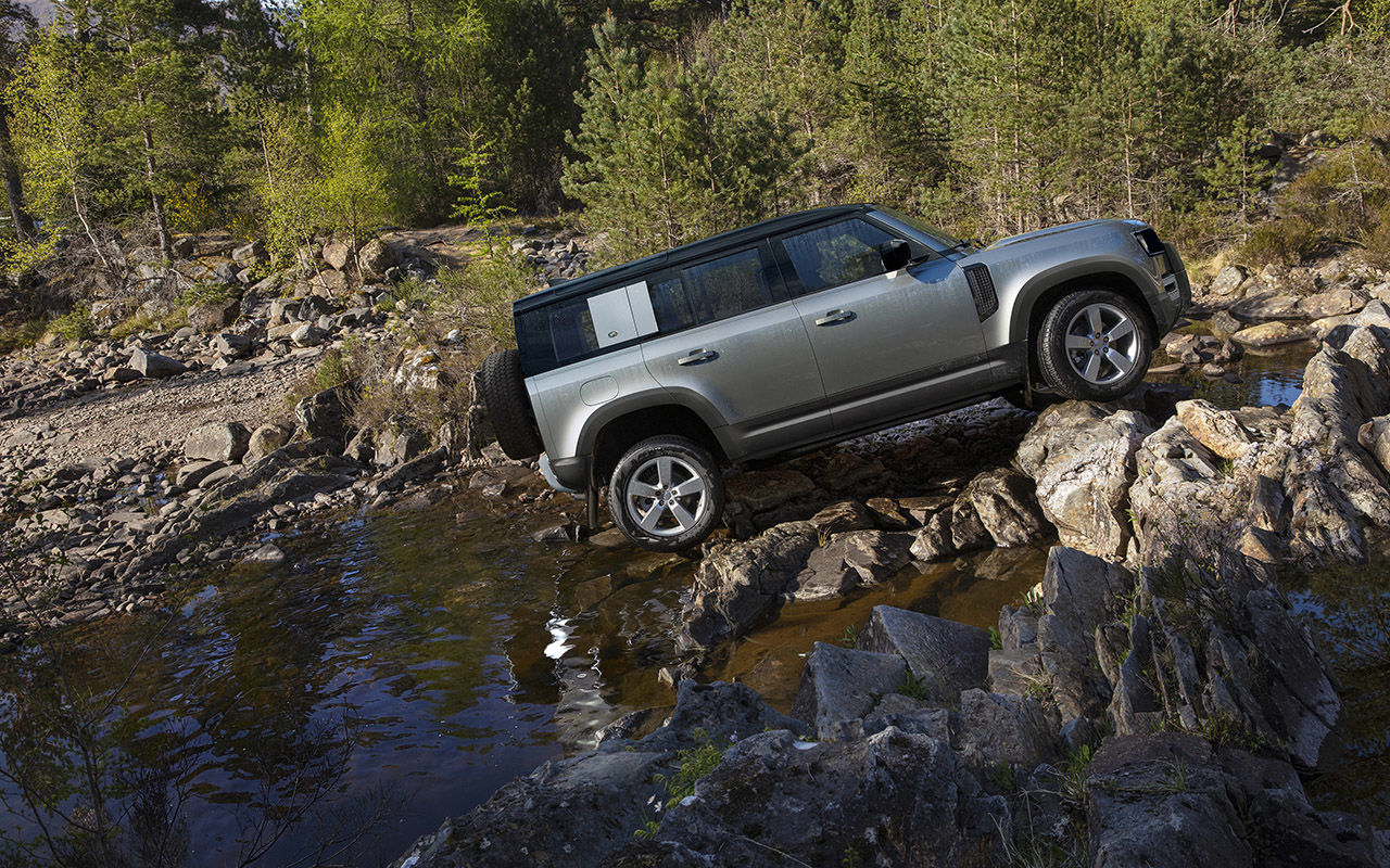 Новый Land Rover Defender: все его главные особенности