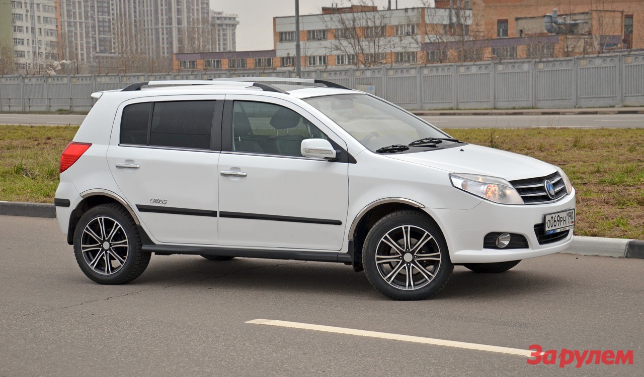 Джили МК Кросс - фото, цена, характеристики Geely MK Cross