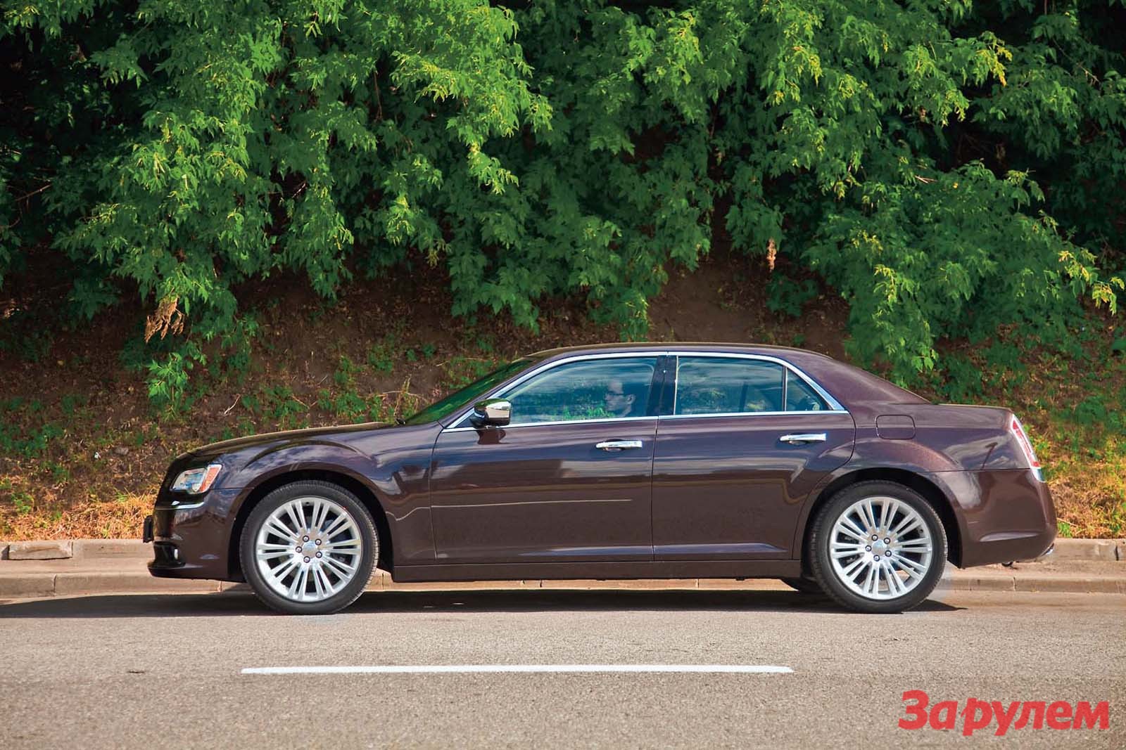 Chrysler 300C: американский пирог