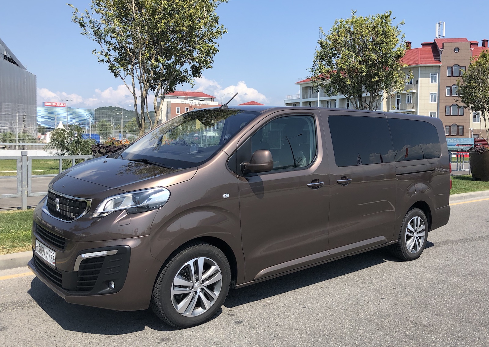 Тест-драйвы Peugeot Traveller (травелер) от «За рулем»