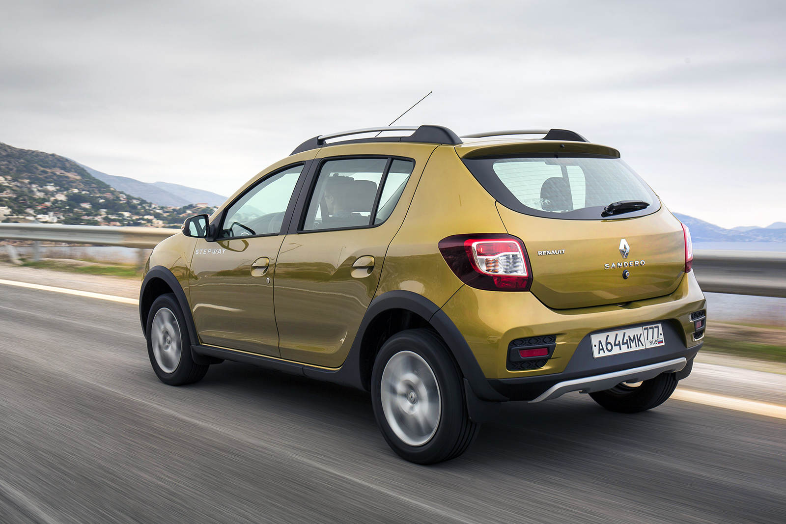 Новый Renault Sandero Stepway: вторая попытка к бегству