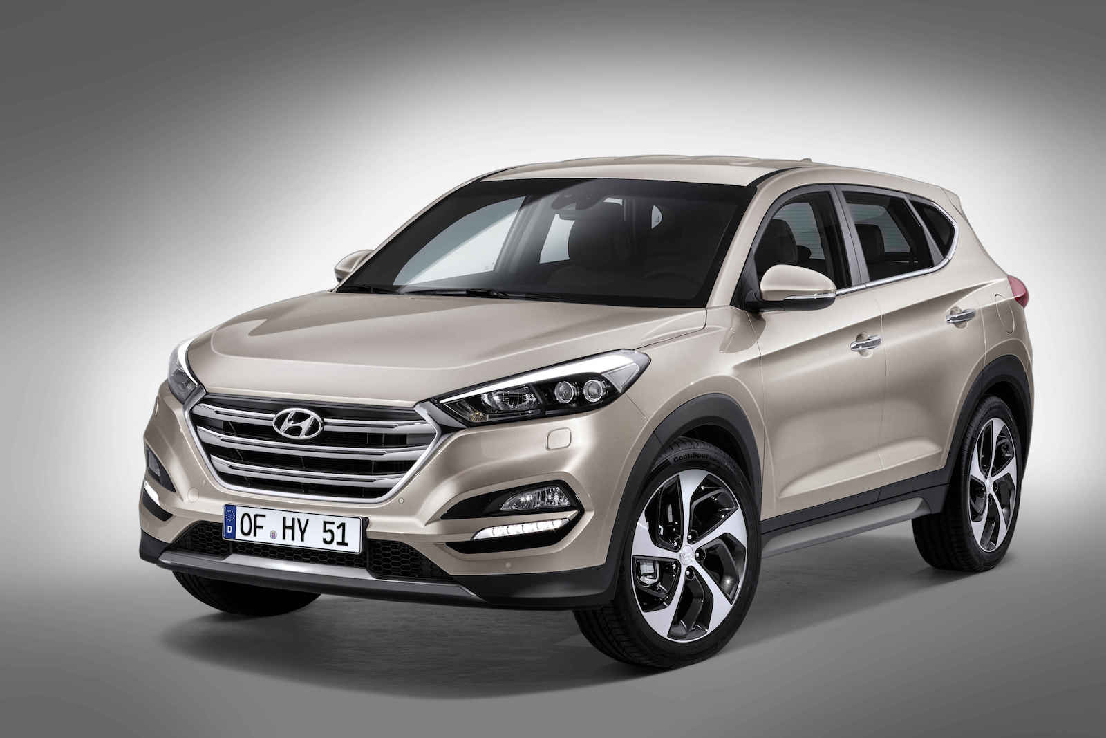 Hyundai Tucson или Santa Fe: на что потратить два миллиона рублей?