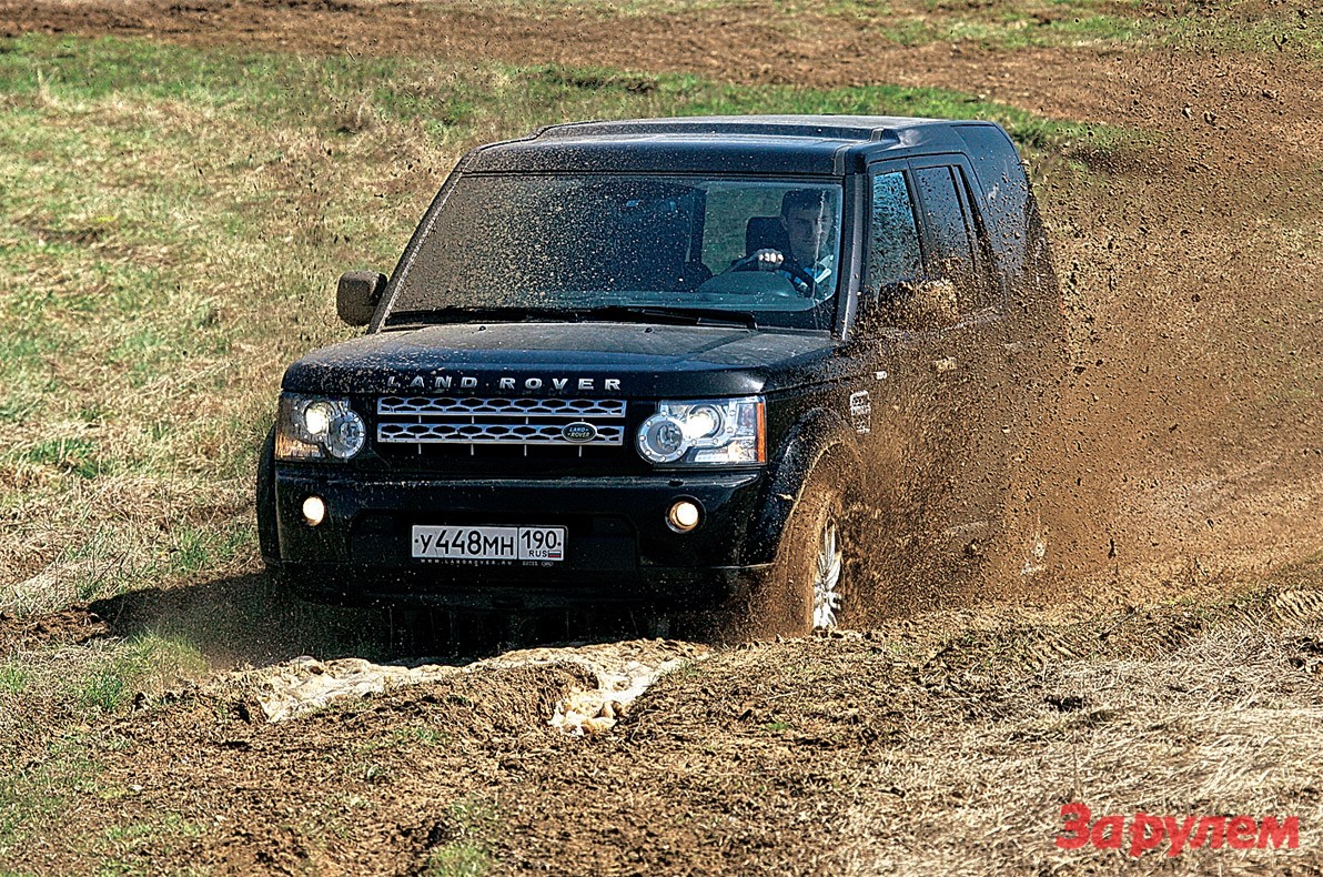 Land Rover Discovery 4: купание черного коня