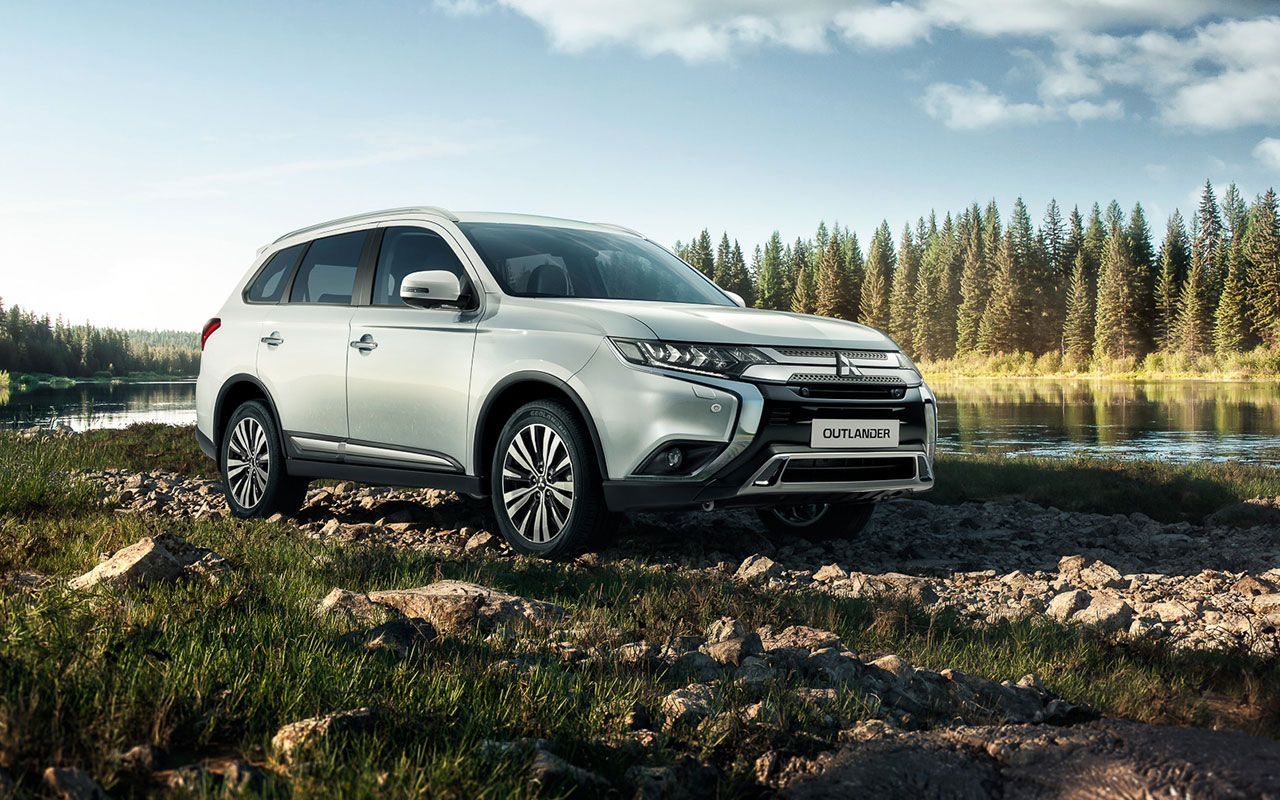 Mitsubishi Outlander и Pajero Sport «взяли на борт» Яндекс.Авто