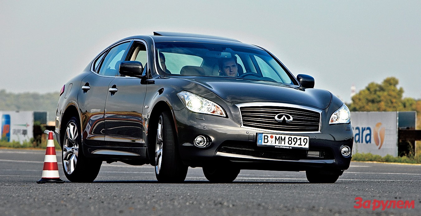 Infiniti M: хокку в металле