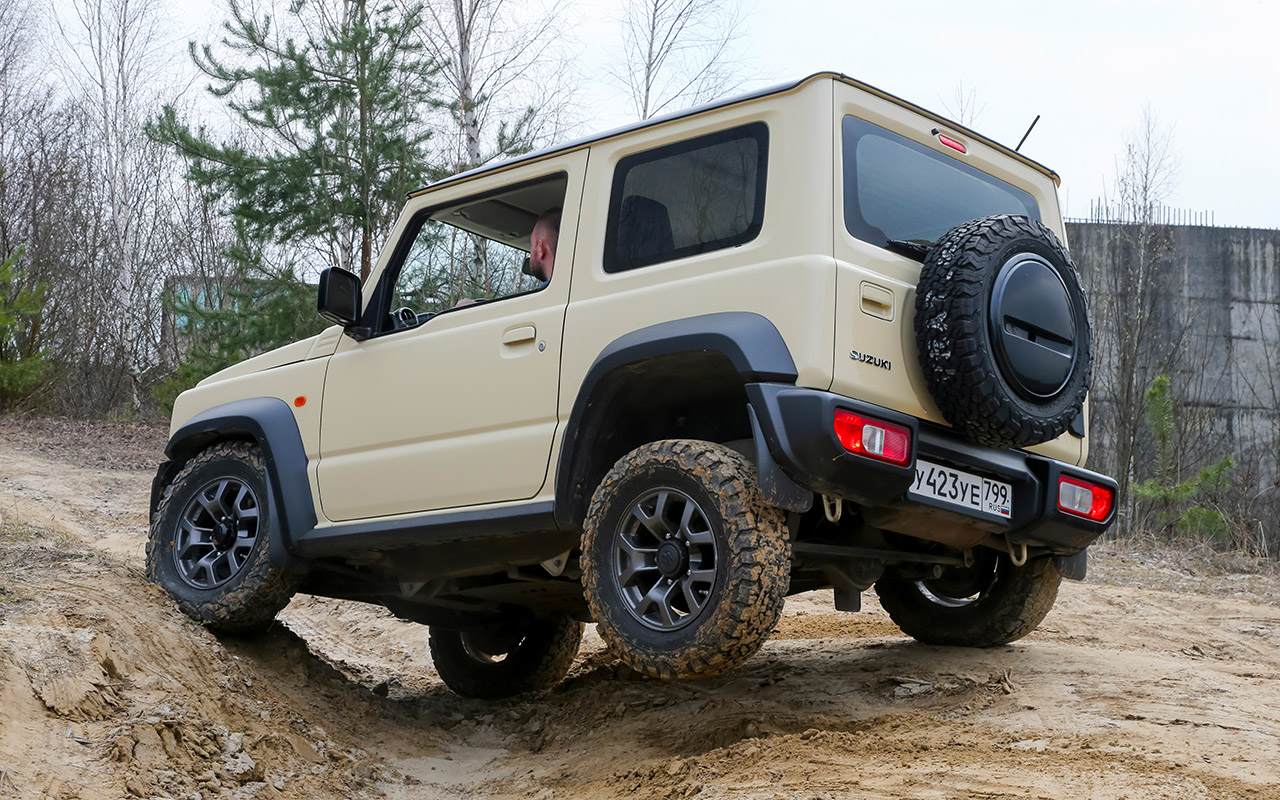 Автомобиль Suzuki Jimny: новости, обзор, машина Сузуки Джимни —  характеристики, разные поколения, комплектации Suzuki Jimny — сайт За рулем  www.zr.ru