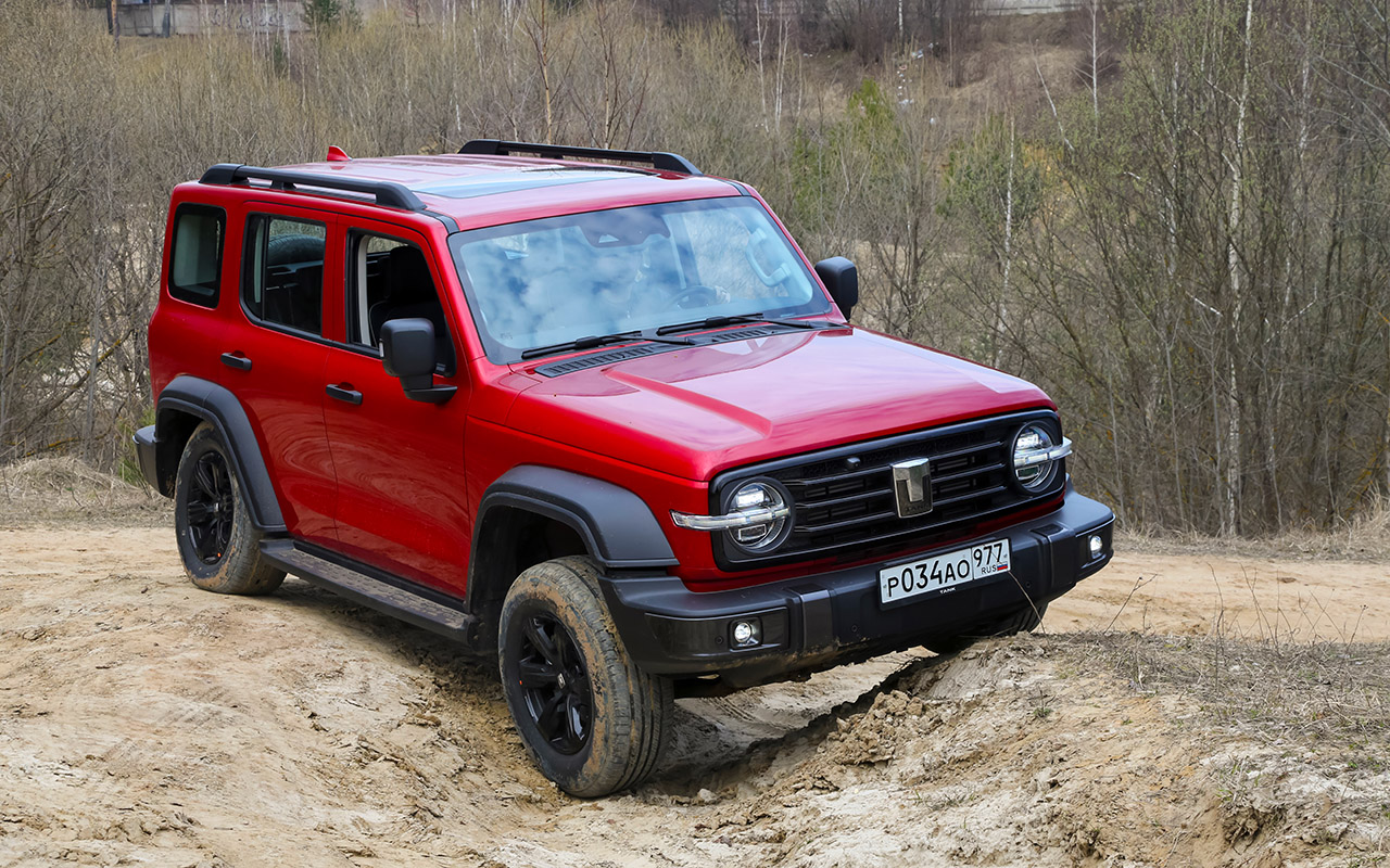 Олдскул в чистом виде! Tank 300 против Suzuki Jimny на бездорожье