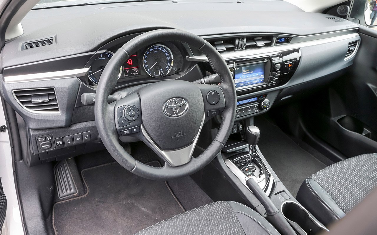 Toyota Corolla с пробегом: своих денег стоит?